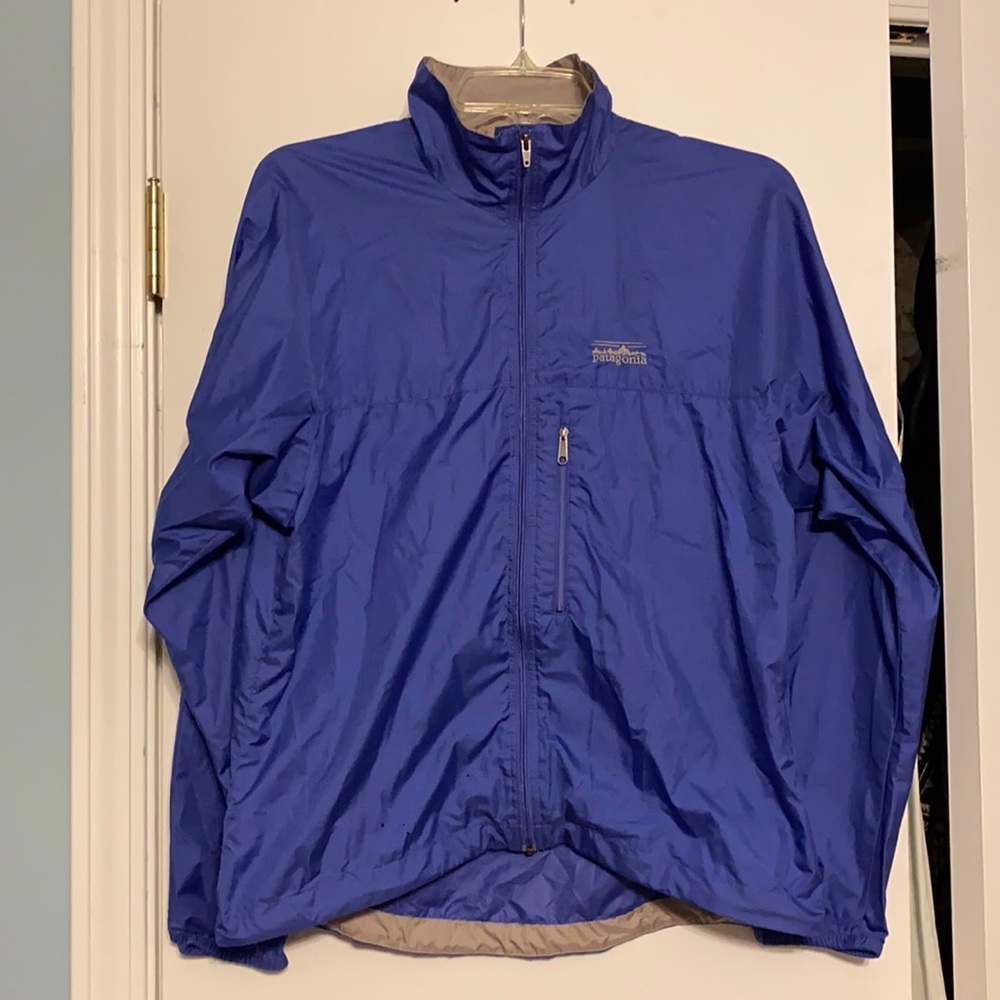 Patagonia Women’s Lightweight Windbreaker